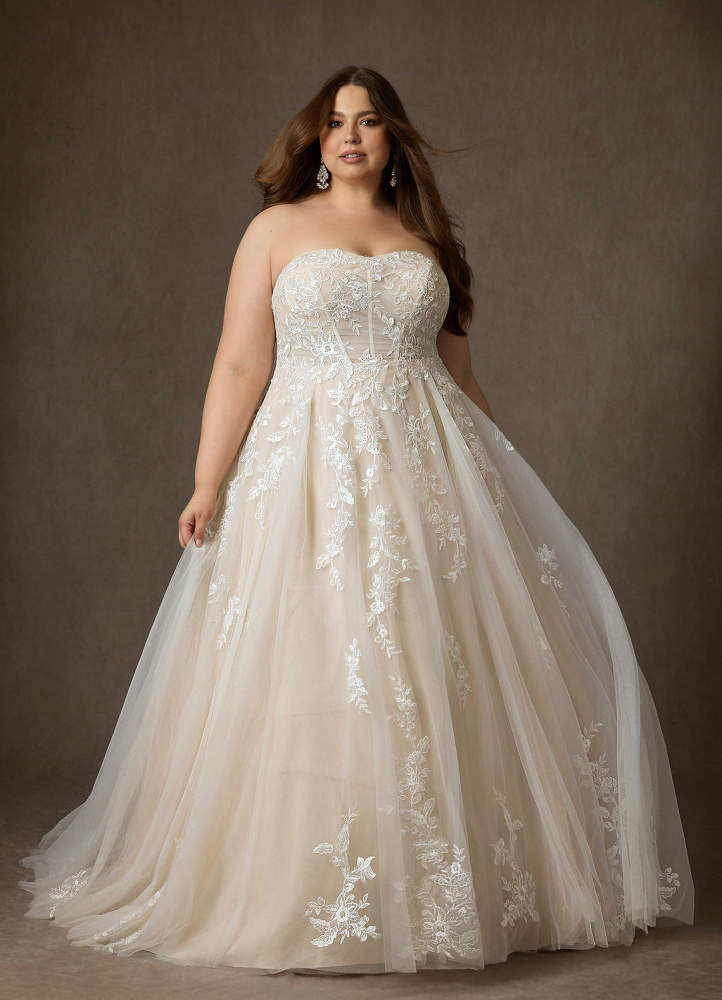 elyessen  Diamond White Ball-Gown Strapless Lace Dress