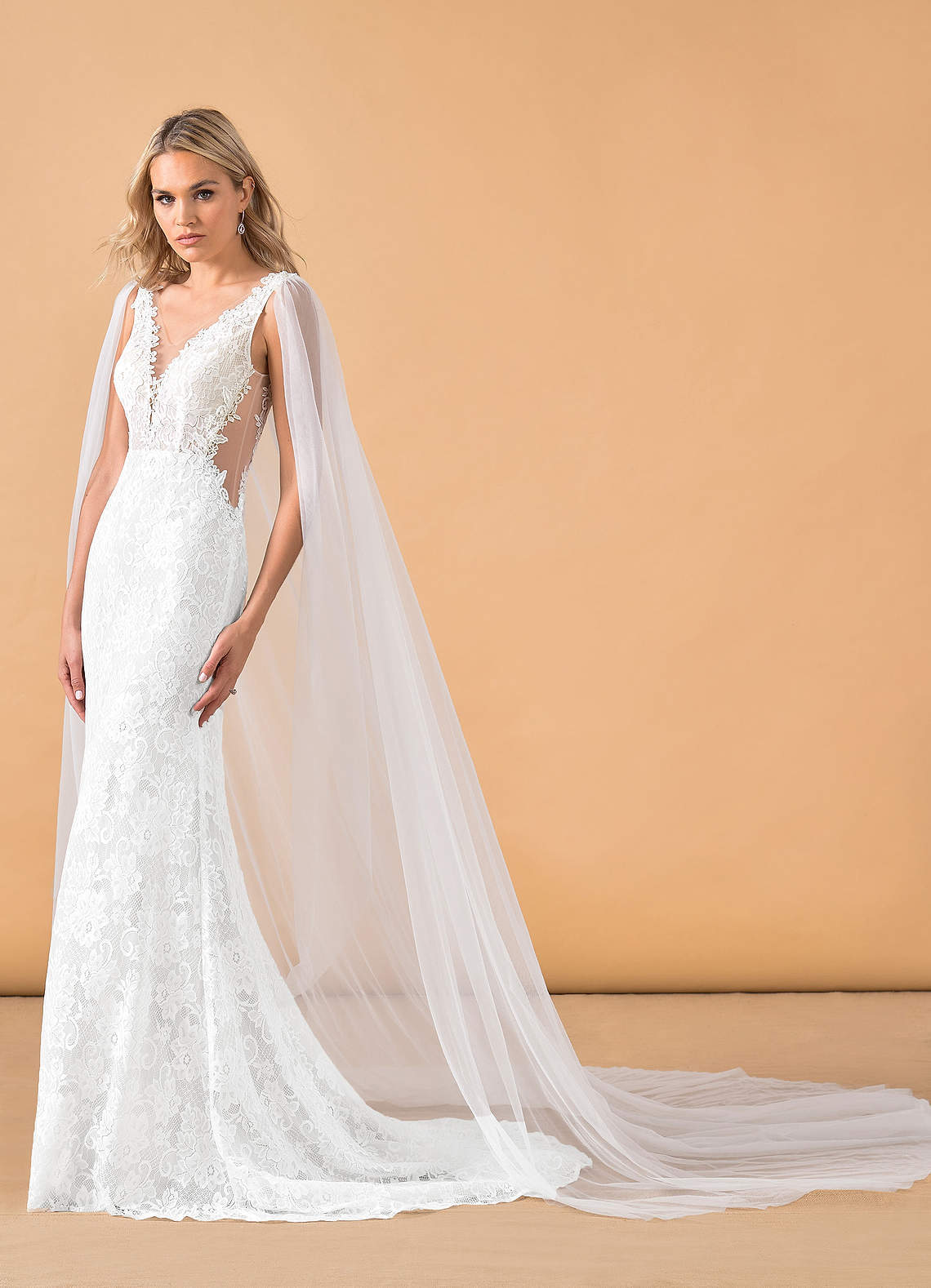 elyessen Gracen Diamond White Champagne Mermaid V-Neck Lace Tulle Dress