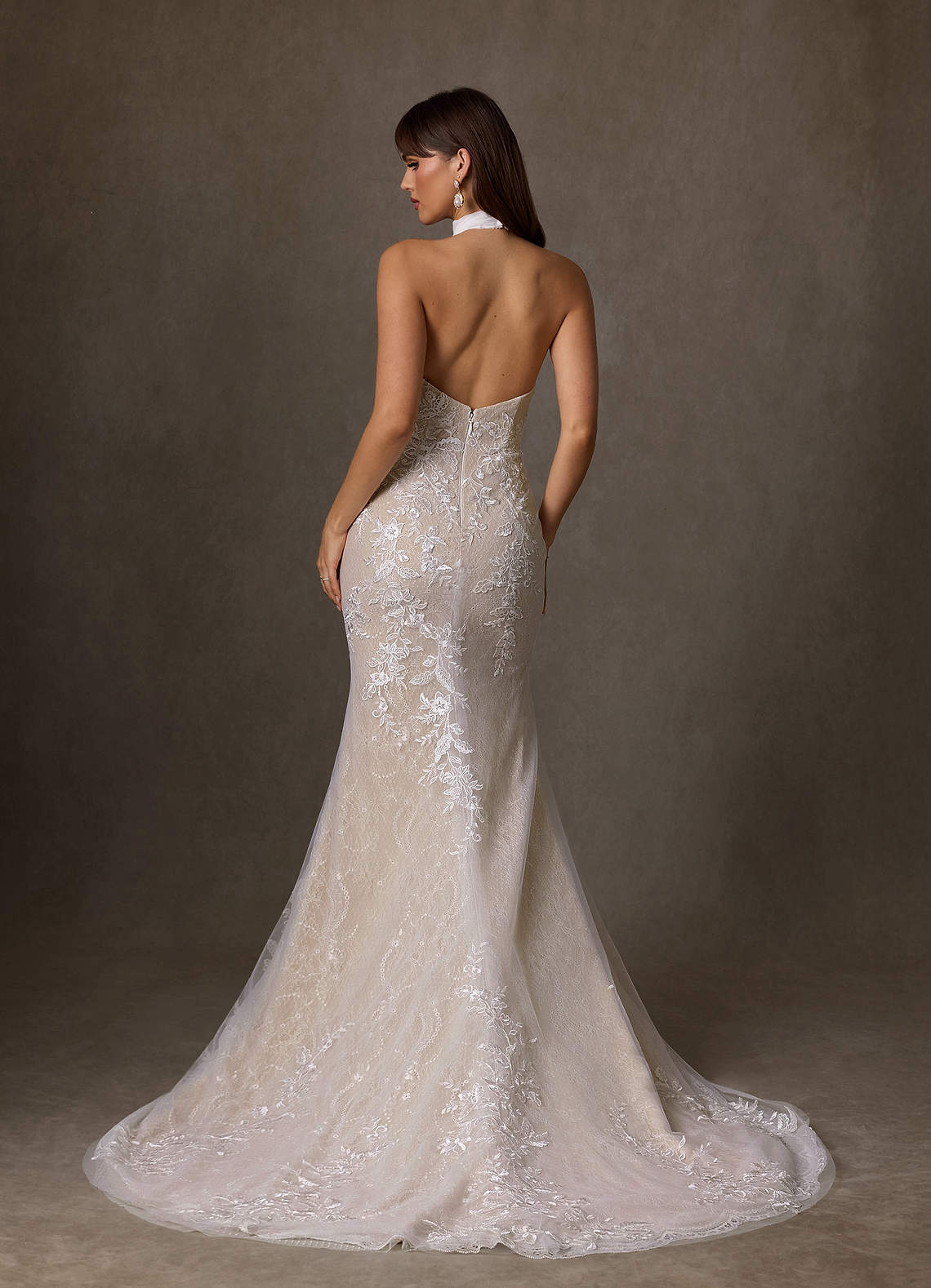 elyessen Kaiyana Diamond White Sheath High Neck Lace Dress