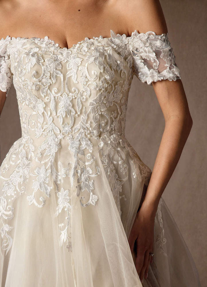 elyessen  Diamond White Ball-Gown Off the Shoulder Tulle Dress