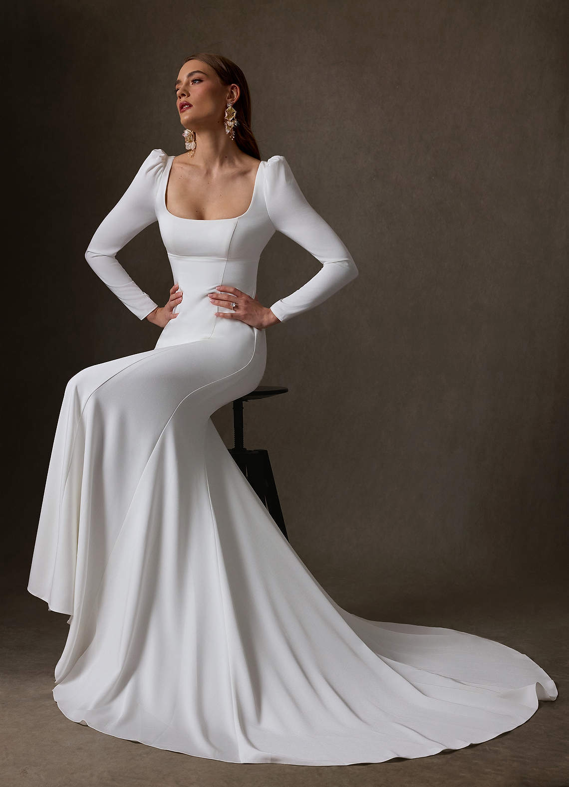 elyessen Seraphina Diamond White Mermaid Square Neckline Crepe Back Satin Dress
