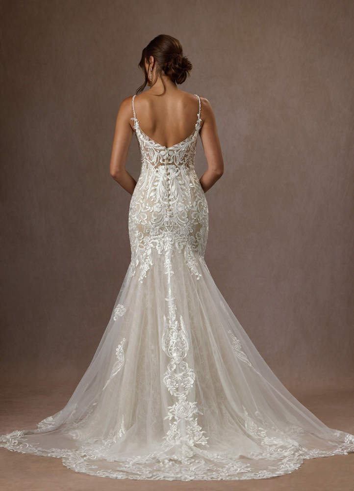 elyessen  Diamond White Mermaid V-Neck Sequins Tulle Dress