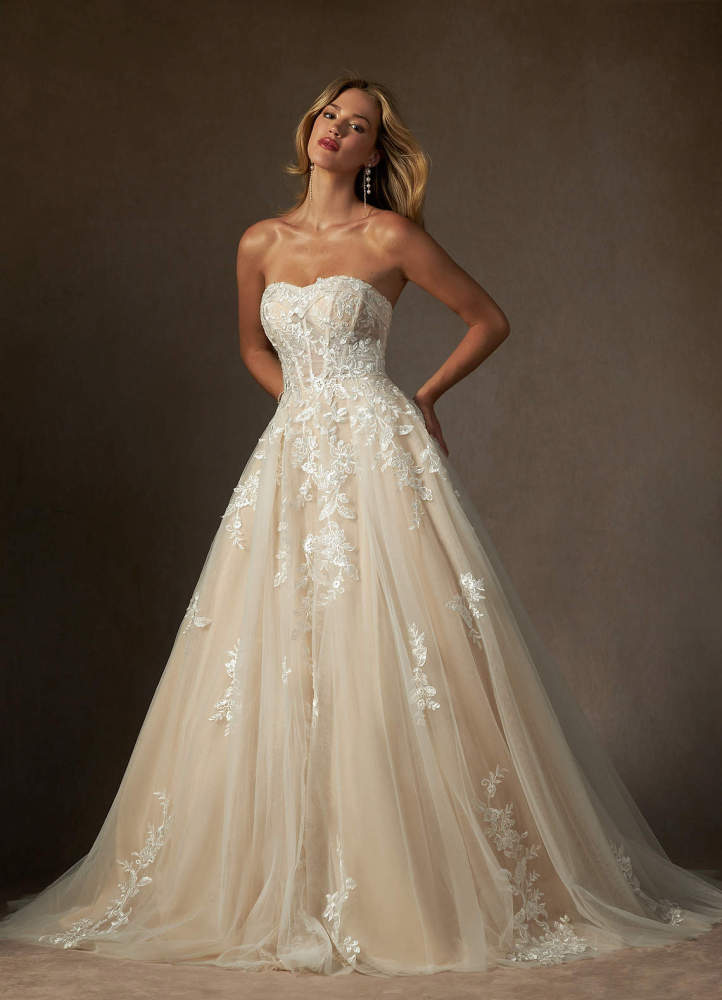 elyessen  Diamond White Ball-Gown Strapless Lace Dress
