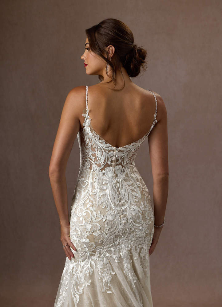 elyessen  Diamond White Mermaid V-Neck Sequins Tulle Dress