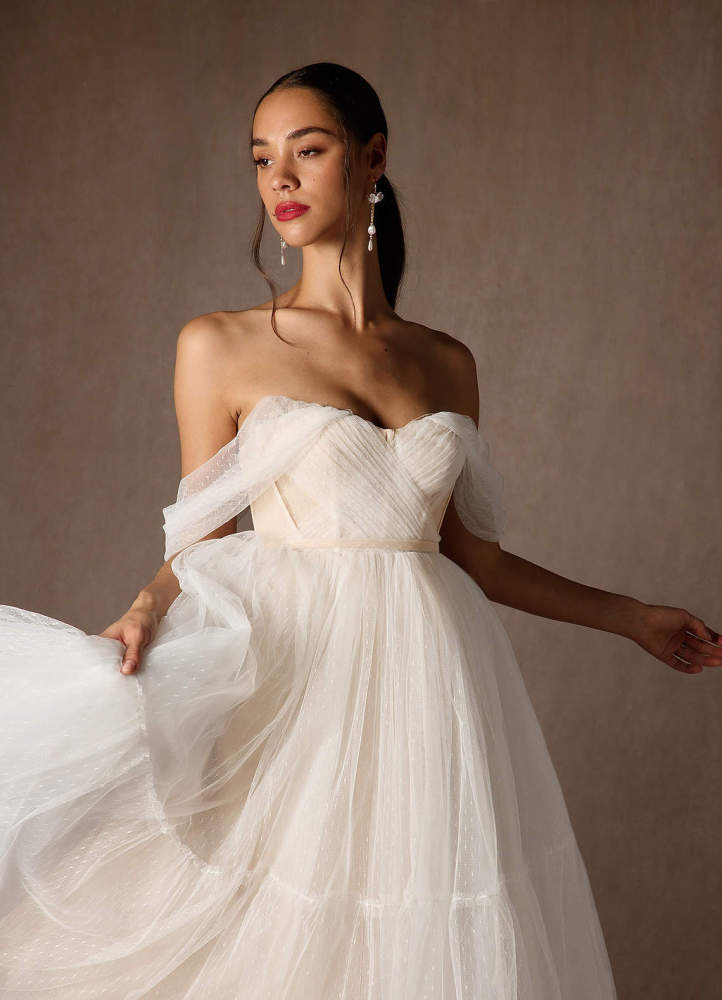 elyessen Vienna Diamond White Champagne A-Line Off-The-Shouler Tulle Dress