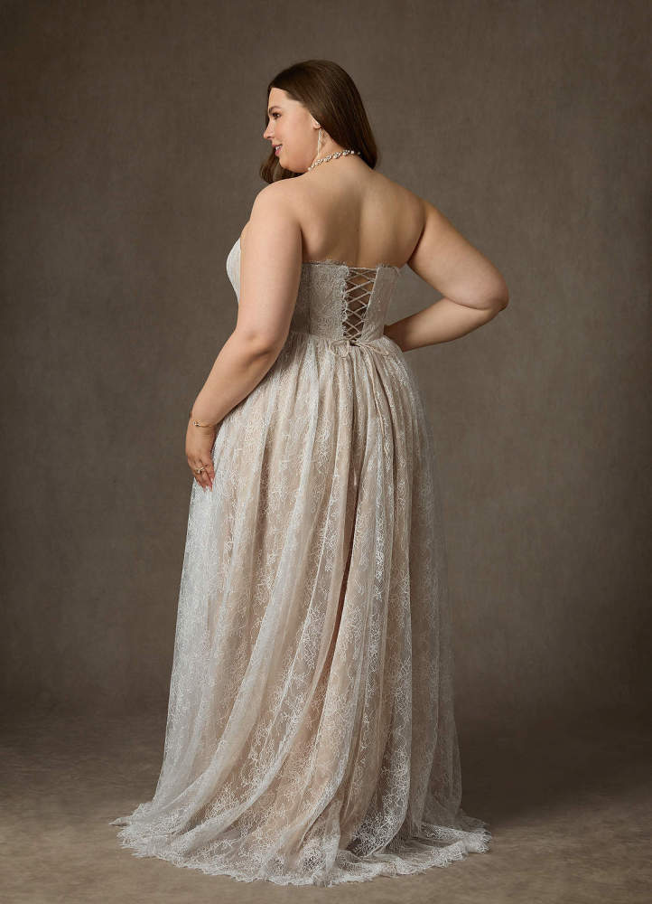 elyessen  Diamond White A-Line Strapless Lace Dress