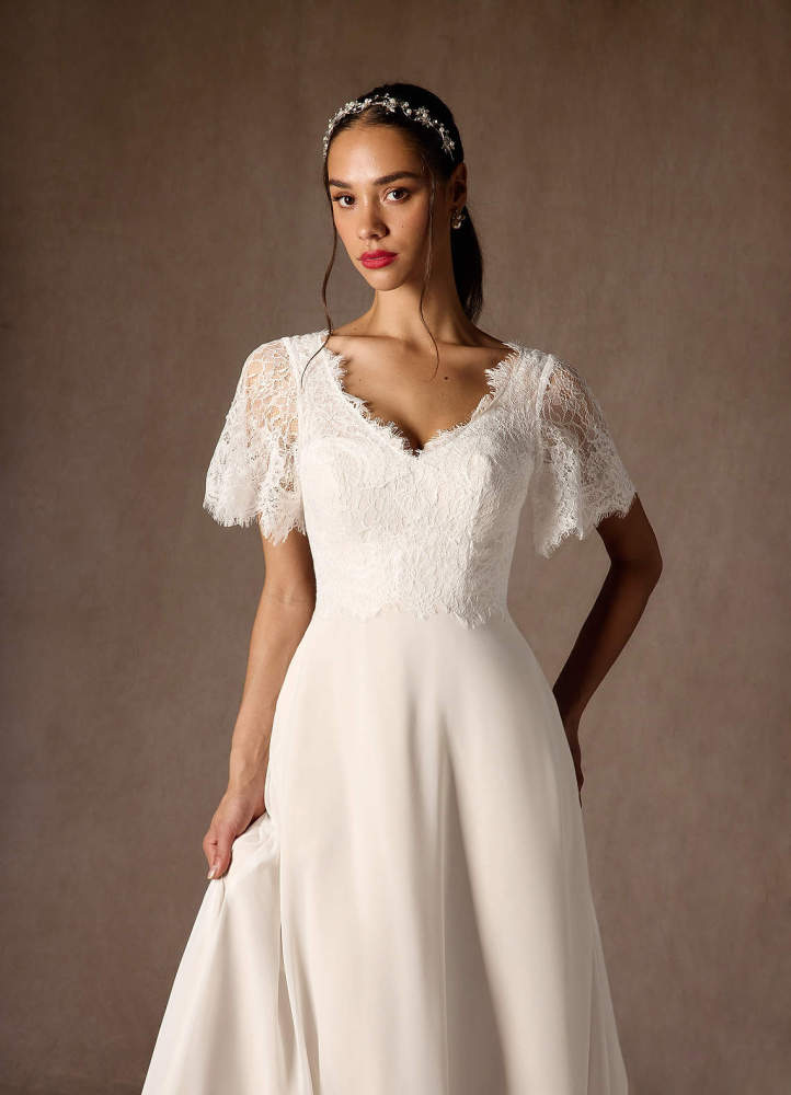 elyessen Veradis Diamond White A-Line V-Neck lace Chiffon Dress