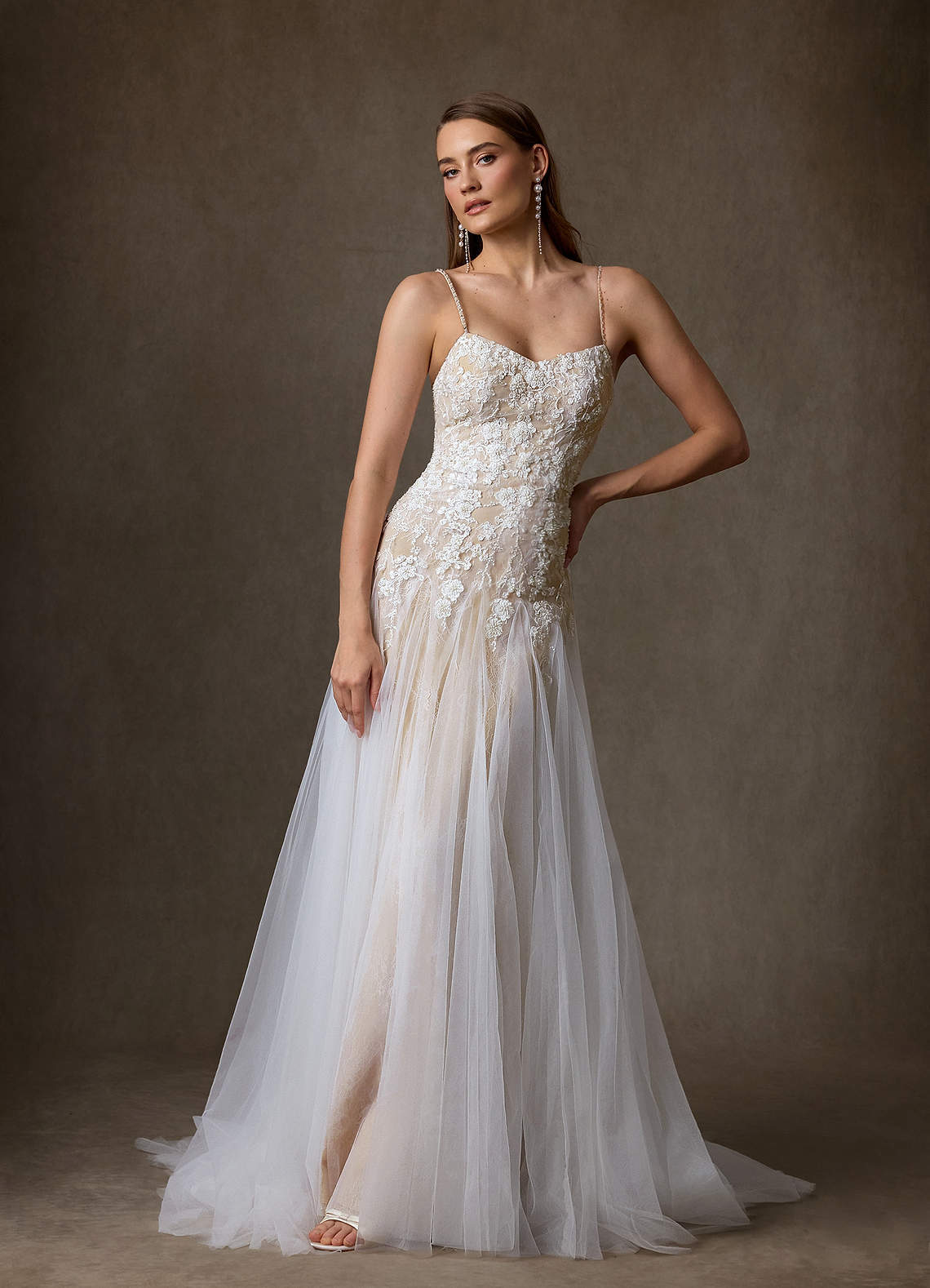 elyessen Diamond White A-Line Sweetheart Neckline Lace Dress