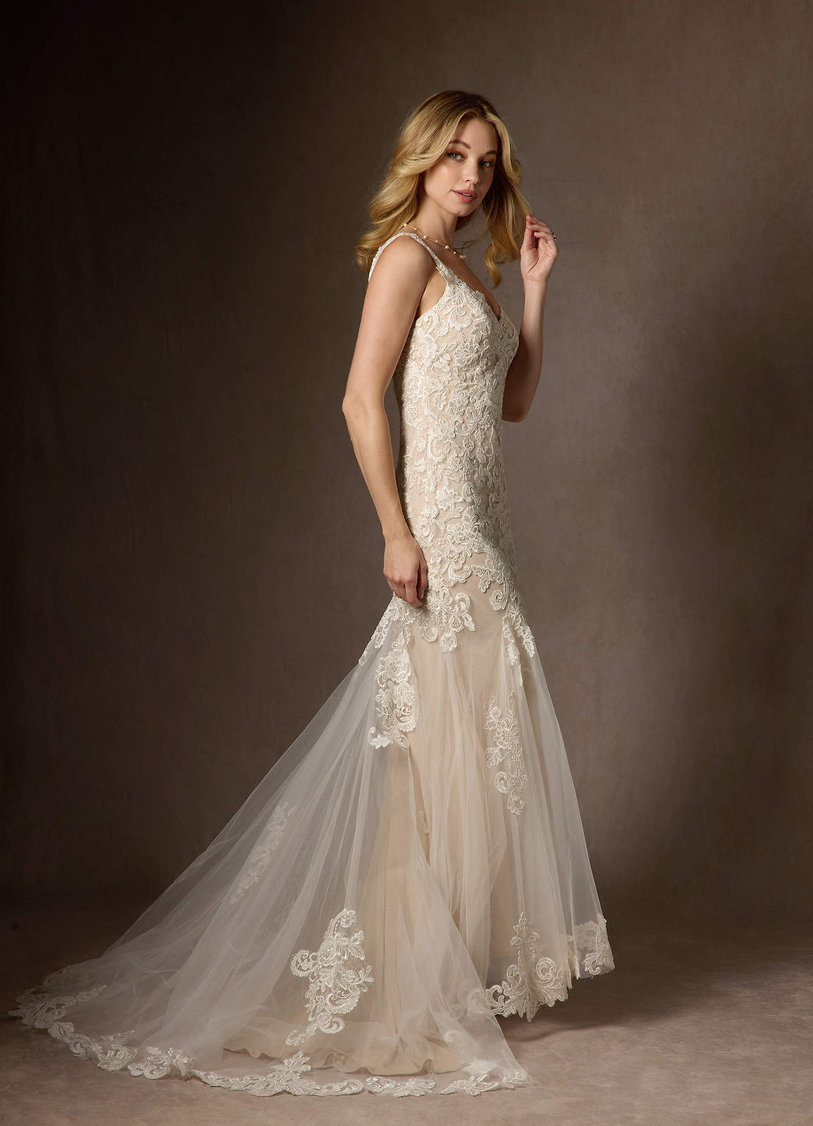elyessen Diamond White Mermaid Sequins Tulle Dress