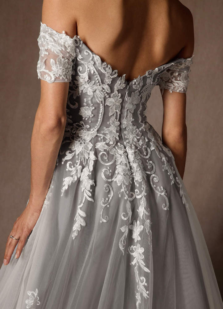 elyessen  Diamond White Ball-Gown Off the Shoulder Tulle Dress