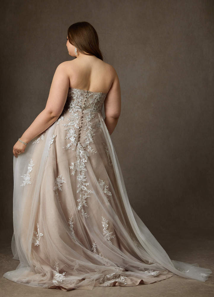 elyessen  Diamond White Ball-Gown Strapless Lace Dress