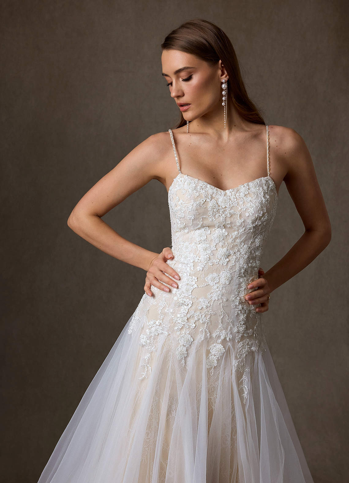 elyessen Lumina Diamond White A-Line Sweetheart Neckline Lace Dress