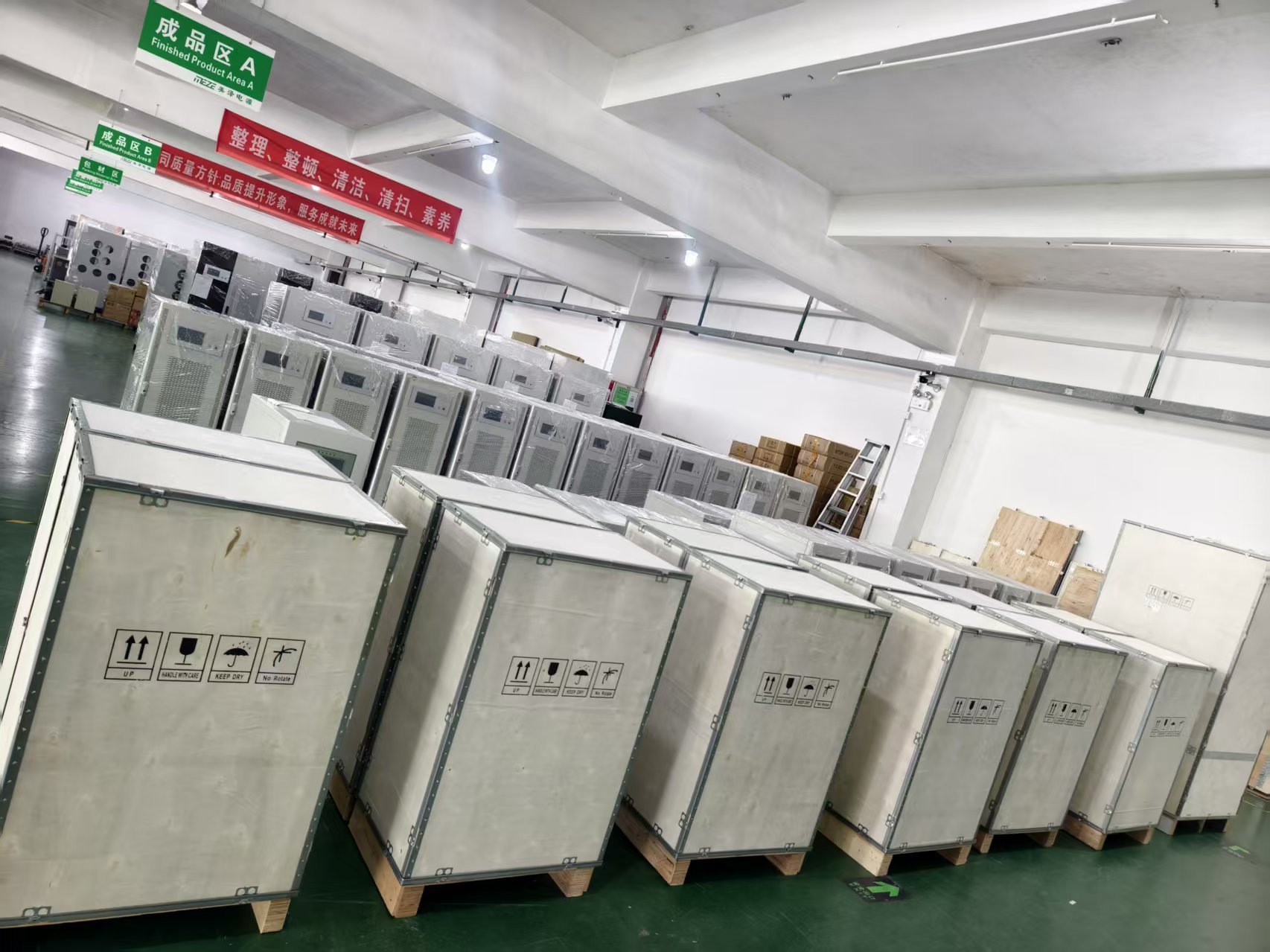 Feixiangda T3000 Series 200KVA Three Phase Industrial Frequency Online UPS,200KVA Three Phase Industrial digital UPS for Industrial Use