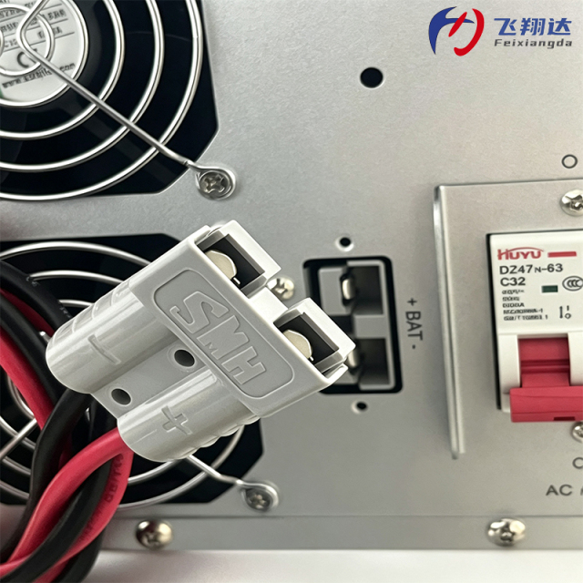 Lightweight 3KVA Online Tower UPS C3KS 2.7KW Double Conversion Square Wave Output Single Phase UPS Only 7.7kg For Server Room Telecom Lab,3kVA Double-Conversion Tower UPS - Single Phase UPS Manufacturer