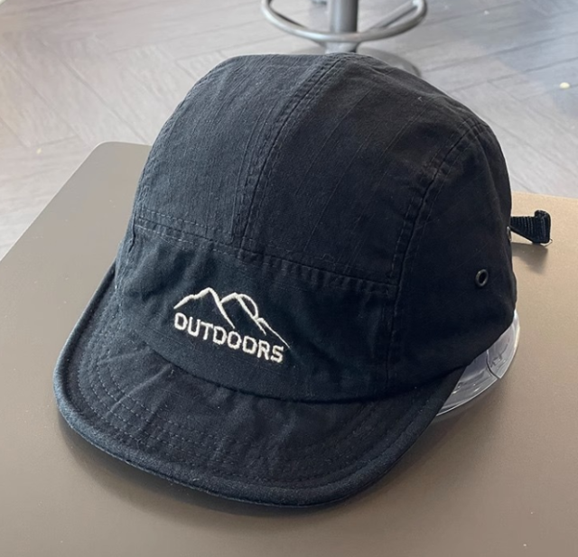 High-quality Japanese-style short-brim baseball cap for women, street-style soft brim 5-panel sun hat, unisex for students & outdoor use