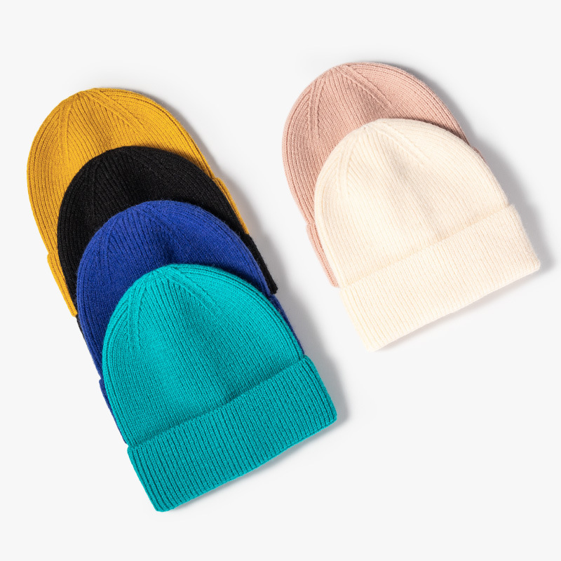 Unisex Solid Color Knitted Beanie Autumn Winter Warm Soft Stretch Skull Cap Casual Minimalist Cold Hat for Wholesale