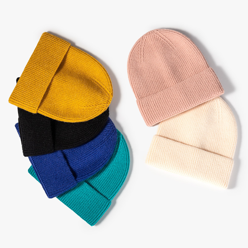 Unisex Solid Color Knitted Beanie Autumn Winter Warm Soft Stretch Skull Cap Casual Minimalist Cold Hat for Wholesale