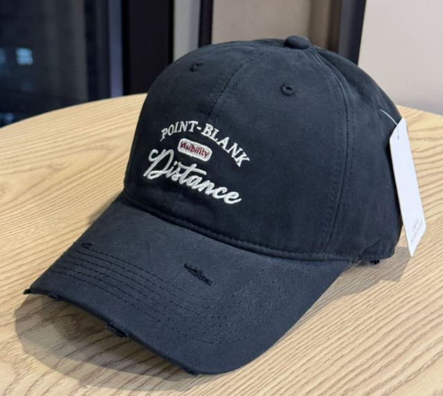 Korean Style Ripped Letter Embroidery Baseball Cap, Fashion All-Match Washed Distressed Hat, Spring Summer Sun Visor for Travel