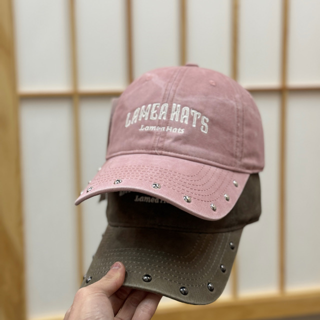 2026 New American Washed Denim Rivet Baseball Cap for Women, Soft Top Large Head Circumference Hat, Face Slimming Fashion Casual Adjustable Dad Hat