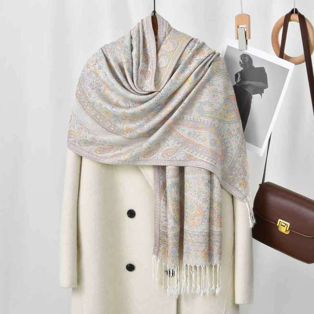 Vintage Paisley Print Shawl with Fringe – Elegant Autumn Winter Scarf