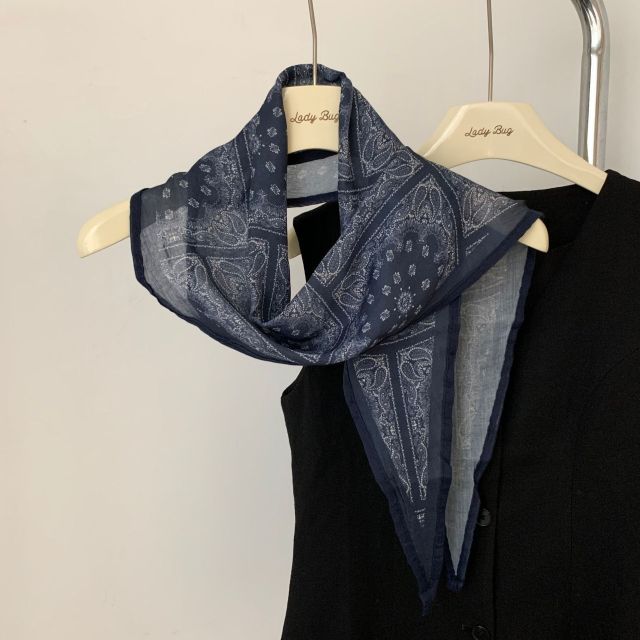 Vintage Paisley & Leopard Print Triangle Neck Scarf Lightweight Breathable Bandana