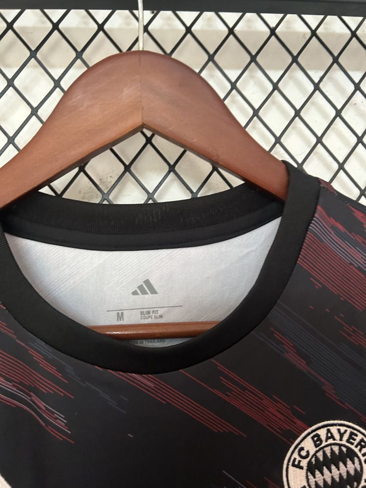 2025/2026 Bayern Munich Pre-match Training Football Jersey (Fans)