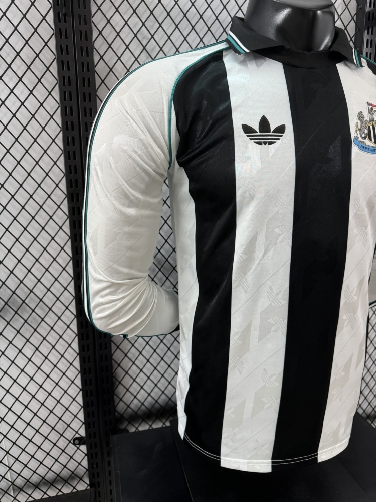 2024/2025 Newcastle United Retro Version Of Long-Sleeved Football Jerseys (Player Edition)