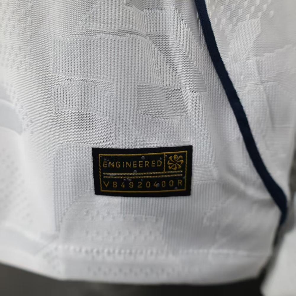 2026 England Home  long-Sleeved Football Jerseys (Player Edition)