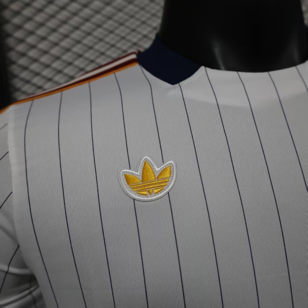 2024/2025  AS Roma Retro Casual Football Jerseys (Fan Edition)