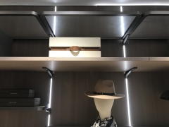 Walk in closet (columns with LED lights)