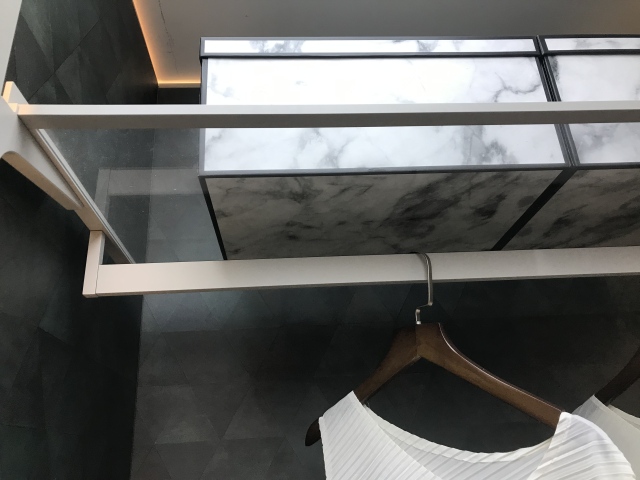 Wall closet