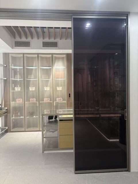 Perfect system beveled frame