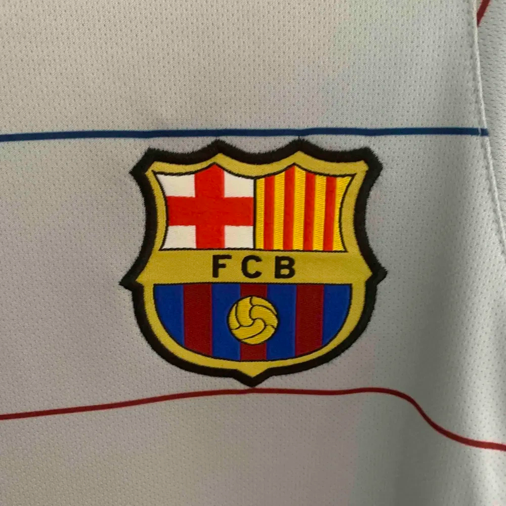 03-04 Barcelona Retro jersey Away Soccer Shirt