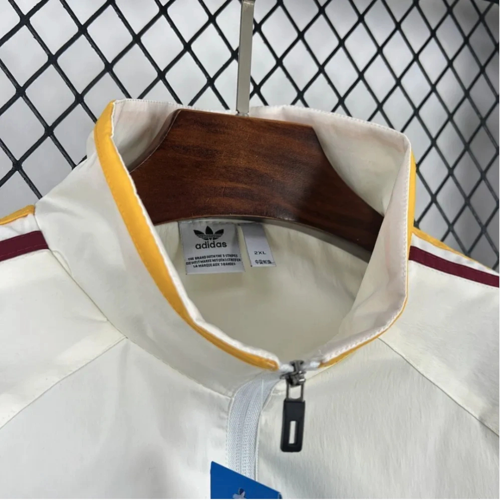 Spain 2026 World Cup - Off-white trench coat jacket