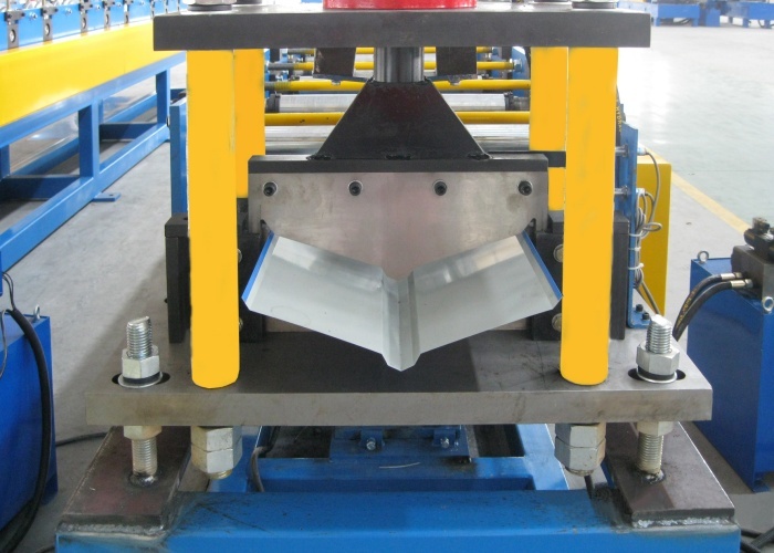 Metal Roof Ridges Making Machine