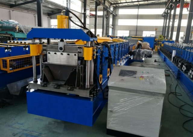 Big Gutter Roll Forming Machine