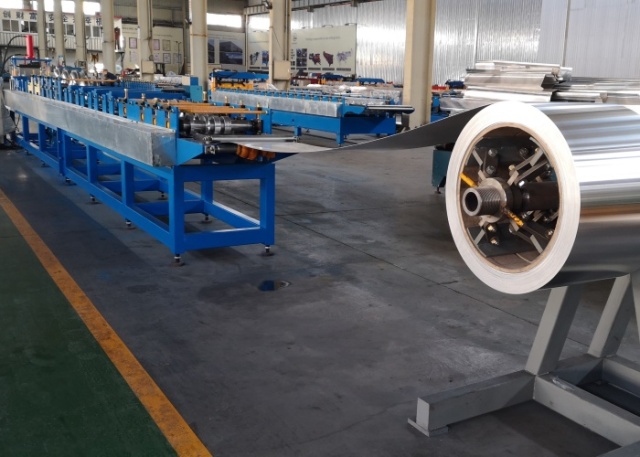 Steel Gutter Roll Forming Machine