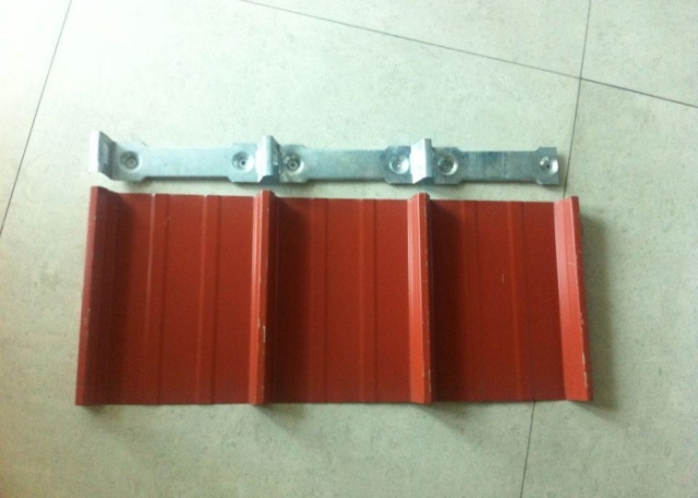 Self-Lock Roll Forming Machine