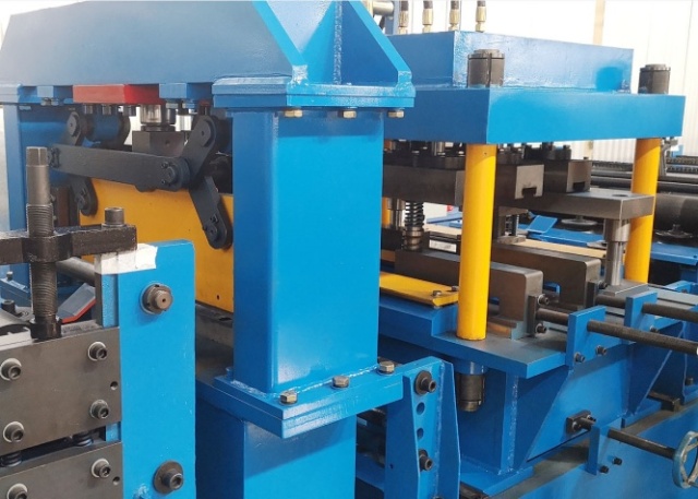 CZ Purlin Forming Machine-Pre Cutting