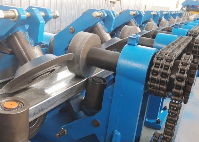 CZ Purlin Forming Machine-Pre Cutting
