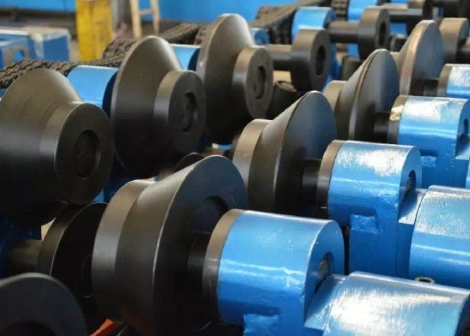 Auto C&Z Exchangeable Purlin Machine