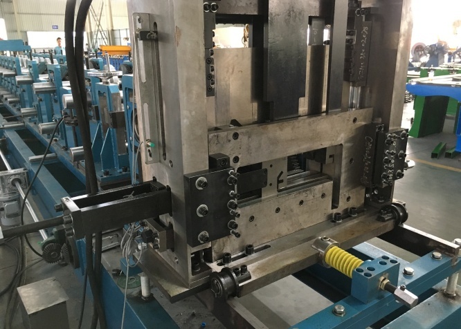 CZ Purlin Forming Machine-Post Cutting