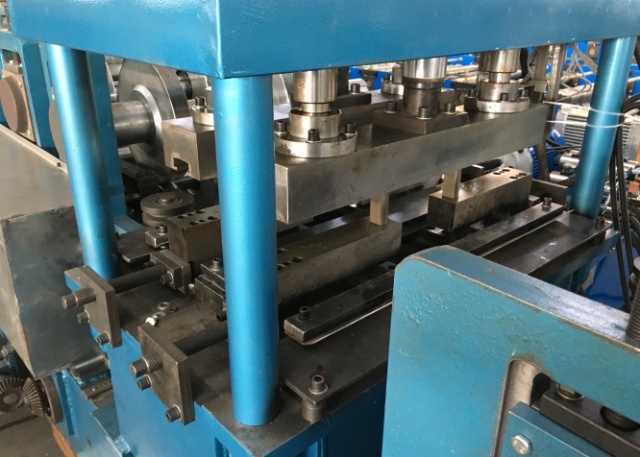 CZ Purlin Forming Machine-Post Cutting