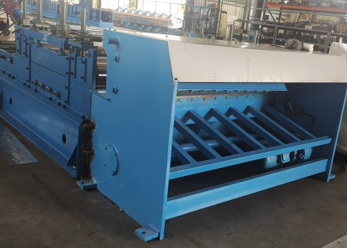 Leveling & Cut to Length Machine