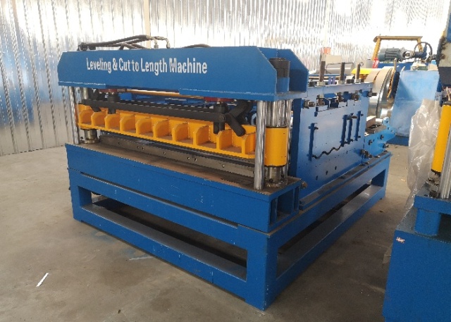 Leveling & Cut to Length Machine
