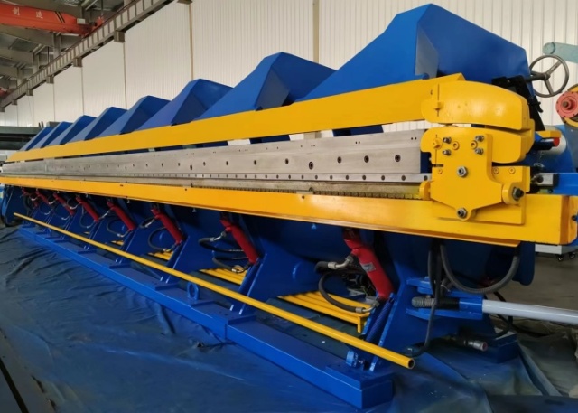 CNC Folding Machine