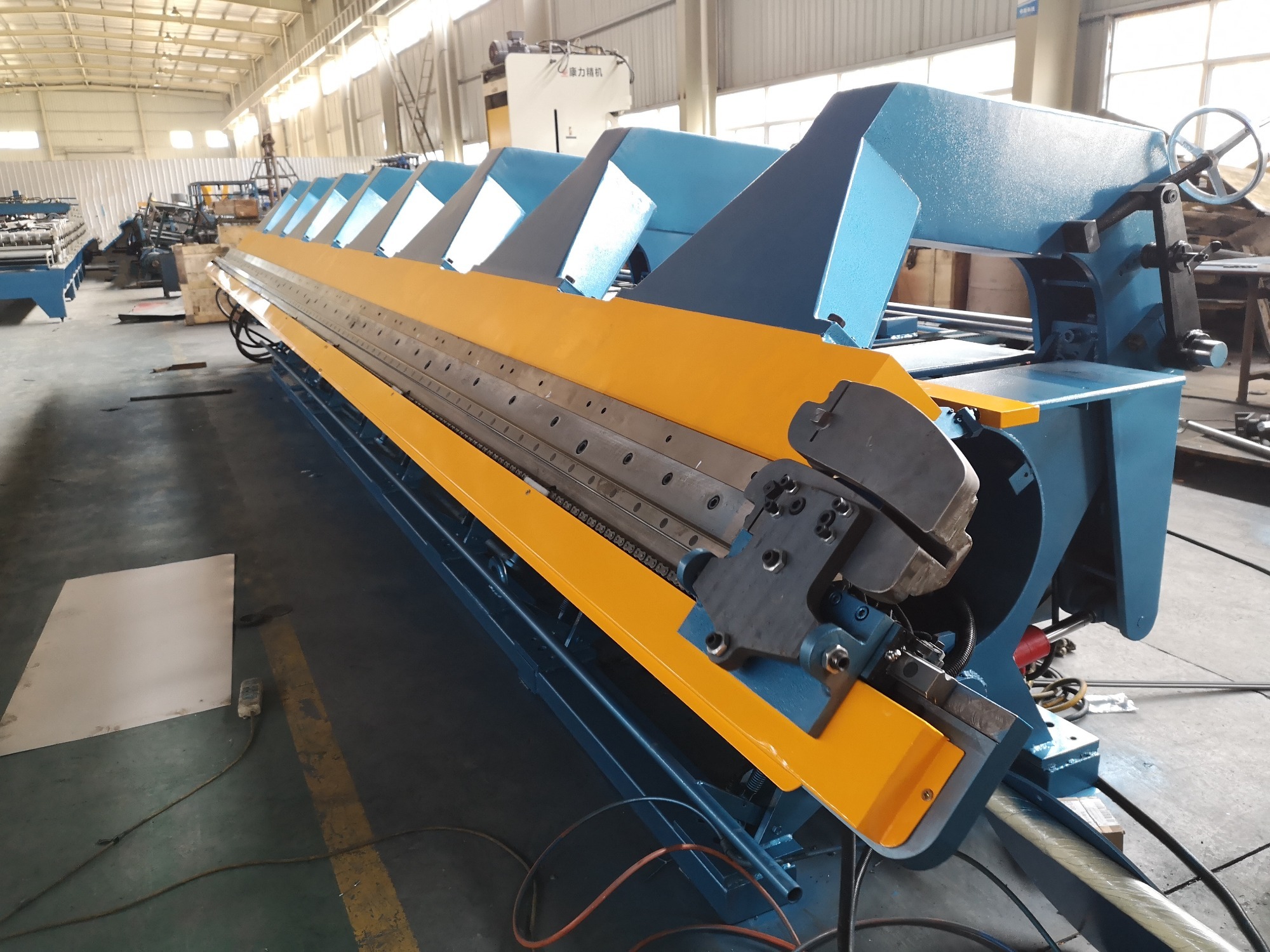 CNC Folding Machine