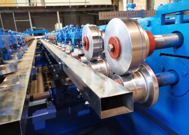 Garage Door Panel Roll Forming Machine