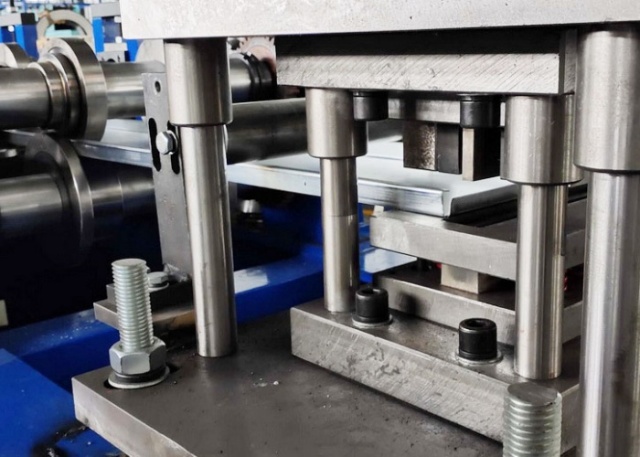 Storage Shelf Panel Roll Forming Machine