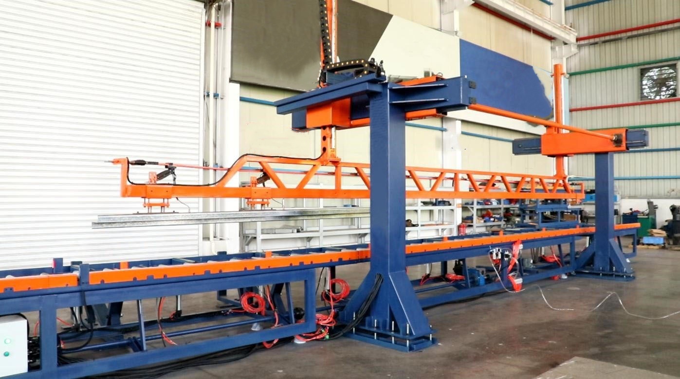 Auto staker for CZ Purlins